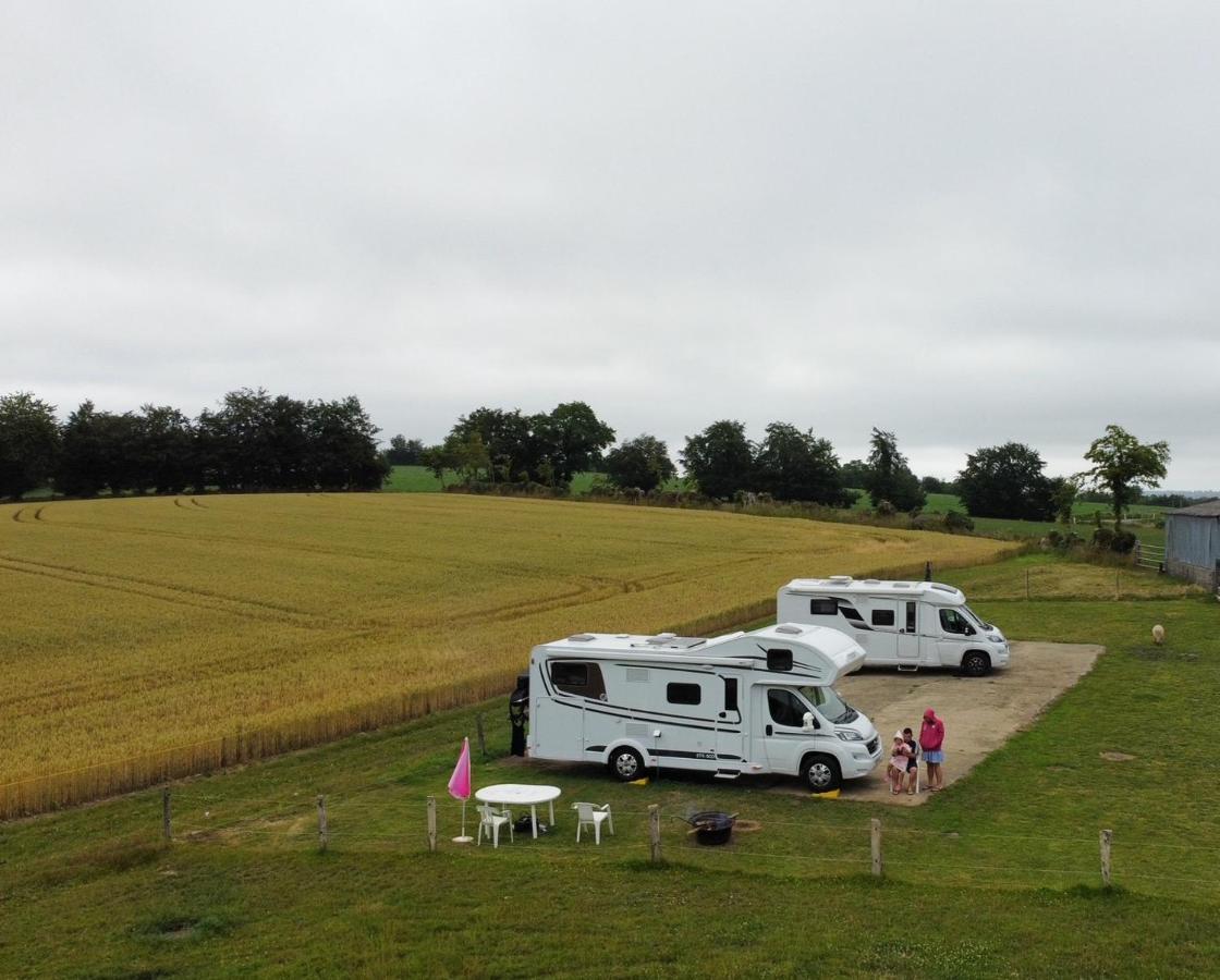 La Billardiere Camping A La Ferme Le Menil-Ciboult Dış mekan fotoğraf