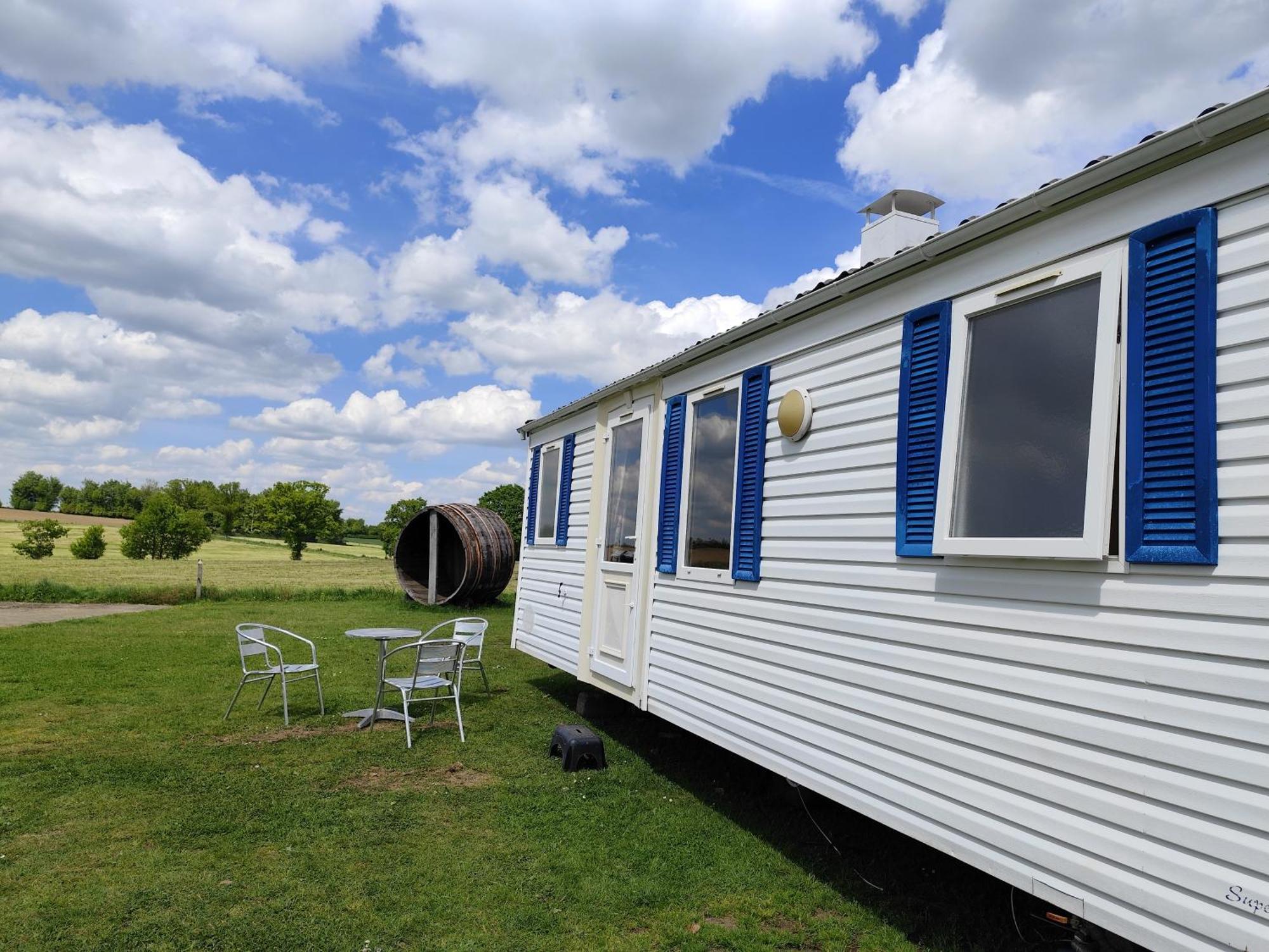 La Billardiere Camping A La Ferme Le Menil-Ciboult Dış mekan fotoğraf